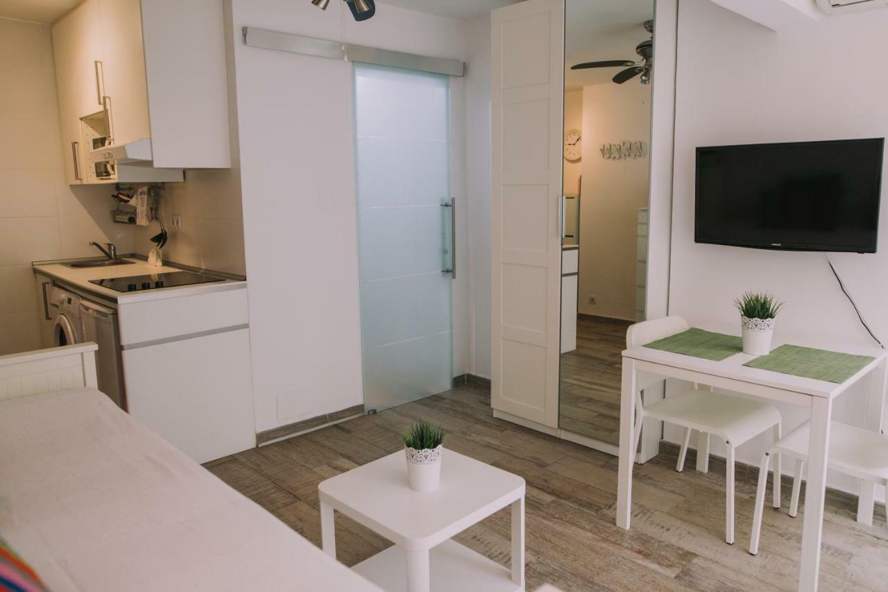 Apartamento Malagueta Playa Málaga Esterno foto