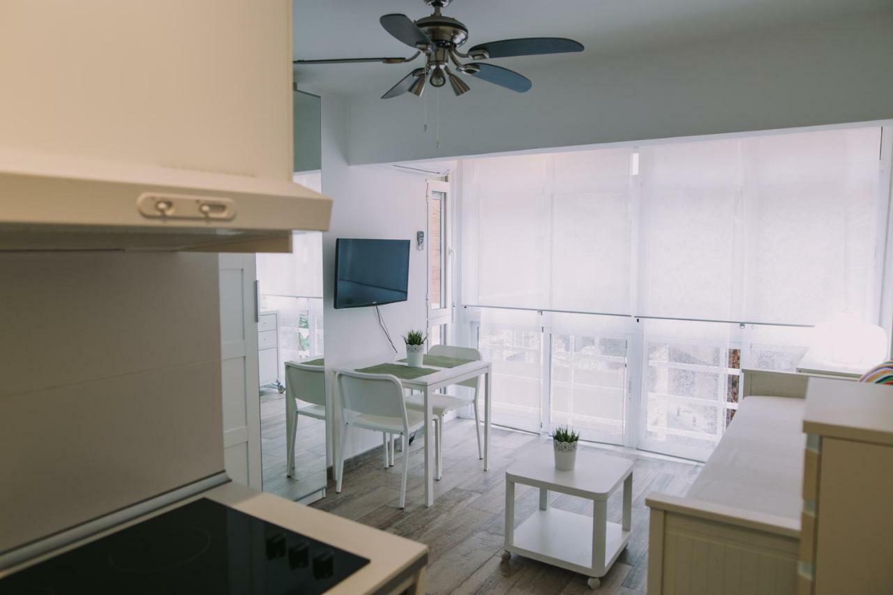 Apartamento Malagueta Playa Málaga Esterno foto